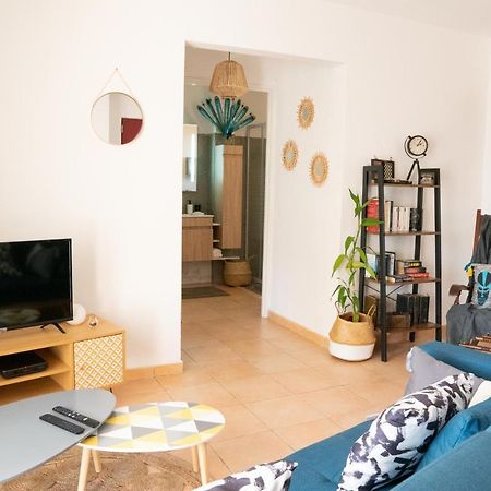L'Ile Au Paon - Appartement T2 Avec Piscine Et Parking Les Abymes Dış mekan fotoğraf
